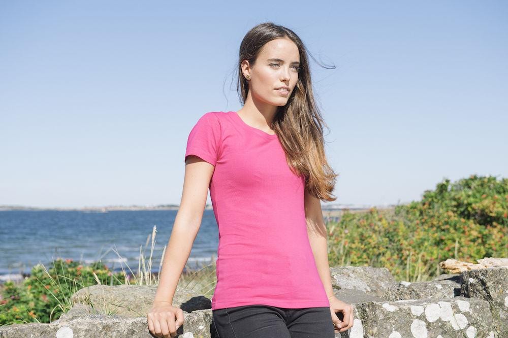 Clique Damen T-Shirt in tollen Farben mit rundem Ausschnitt - WERBE-WELT.SHOP