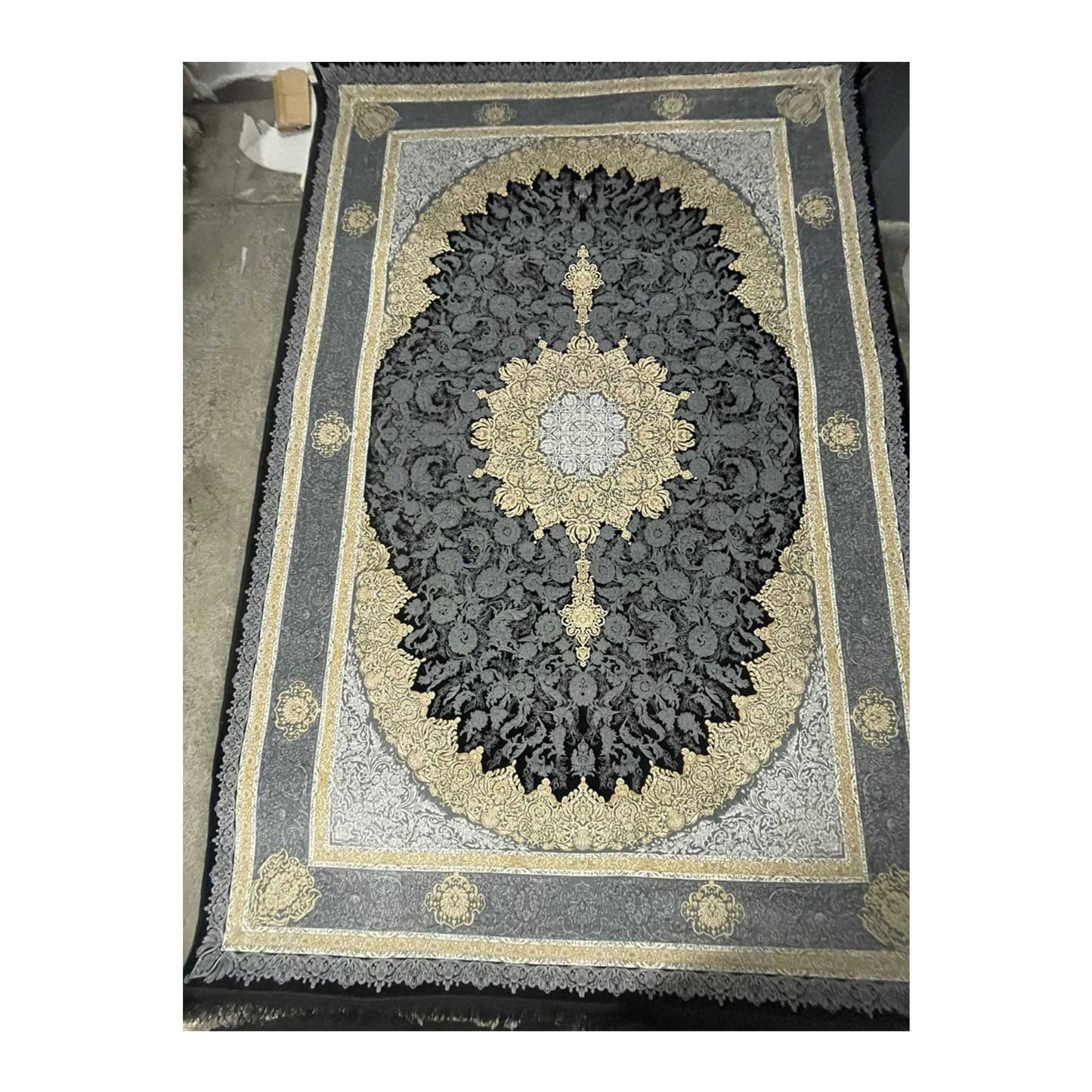 Authentischer Perserteppich - 1200 Shana, Maschinell Gewebte Eleganz mit Traditionellem Iranischem Design