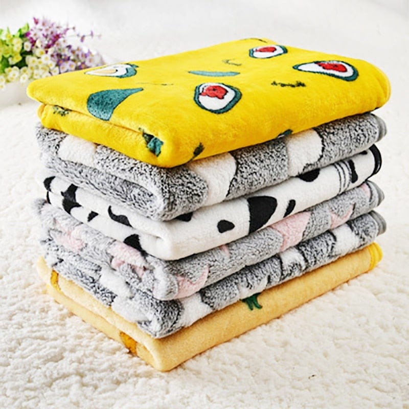 Soft flannel pet dog blanket cartoon print cat and dog bed sheet warm and comfortable pet blanket universal warm pet supplies - WERBE-WELT.SHOP