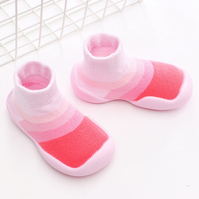 Kinder Socken mit Gummi Sohle - Babyschuhe zum Laufen lernen