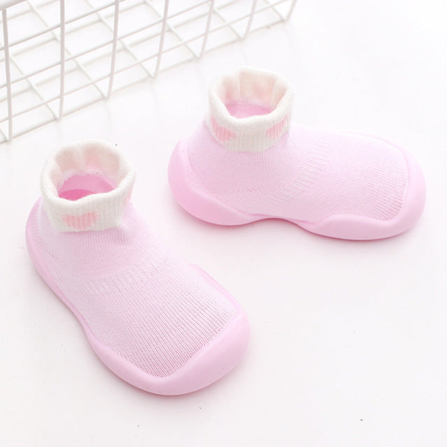 Kinder Socken mit Gummi Sohle - Babyschuhe zum Laufen lernen